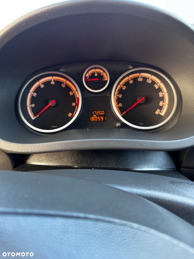Opel Corsa 1.2 16V - 17