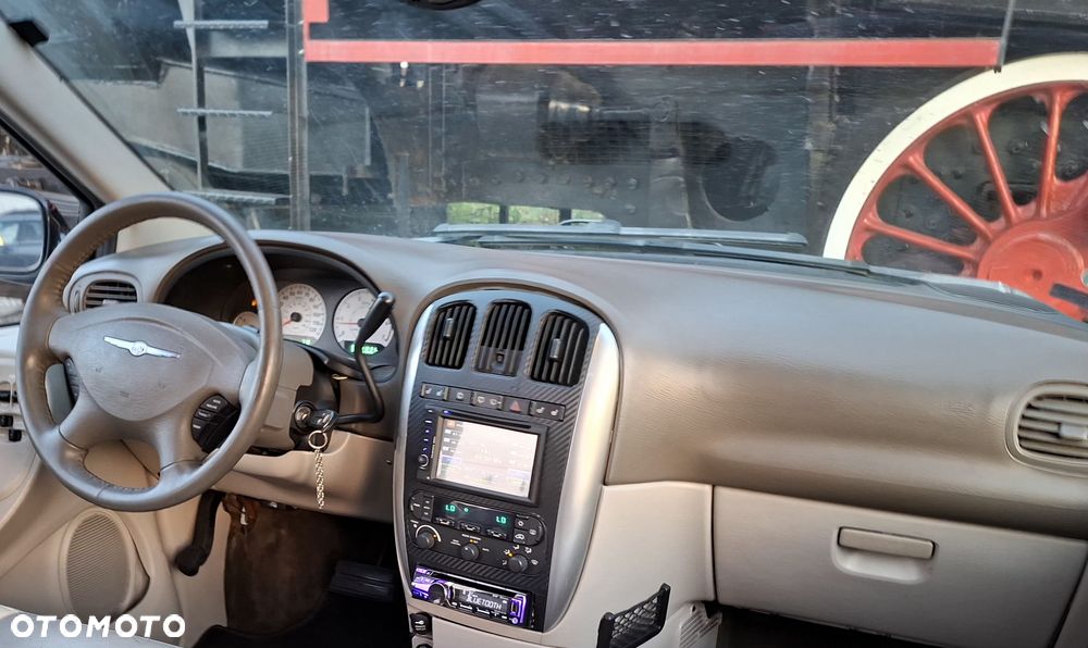 Chrysler Grand Voyager - 39