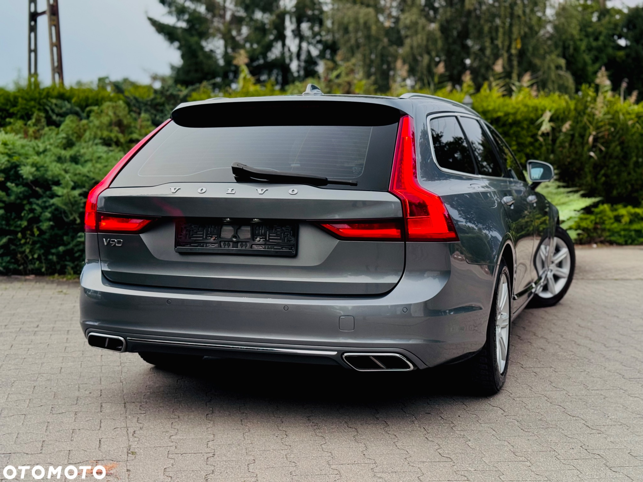 Volvo V90 D3 Geartronic Momentum Pro - 22