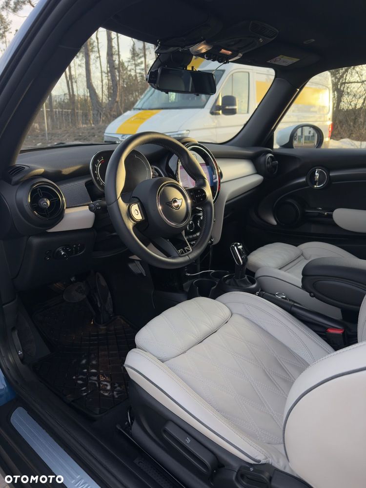 MINI Cooper Standard - 6