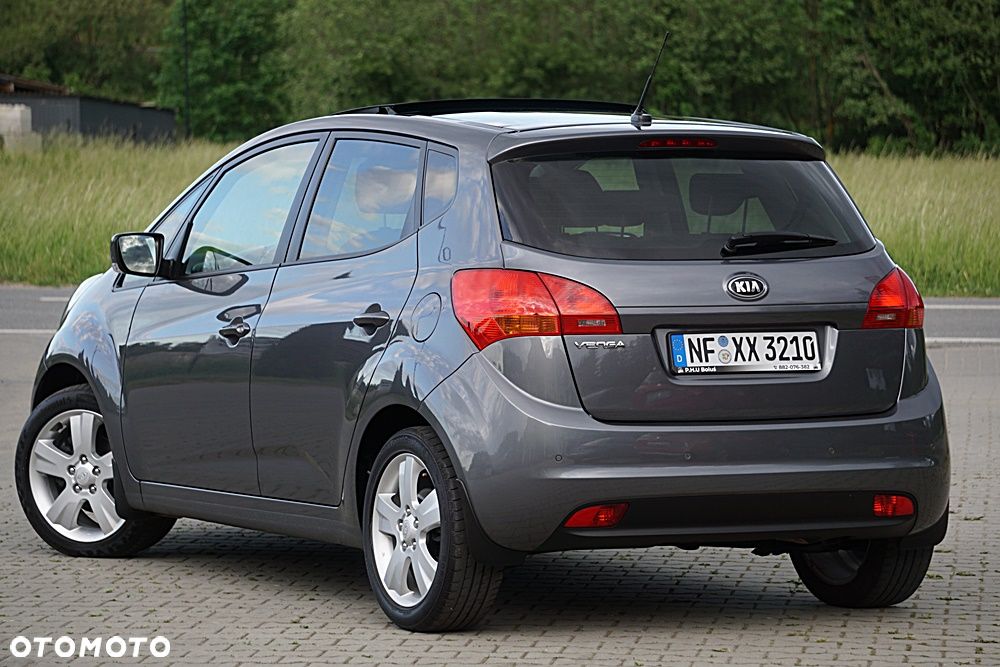 Kia Venga 1.6 CVVT Automatik Titanium Collection - 14