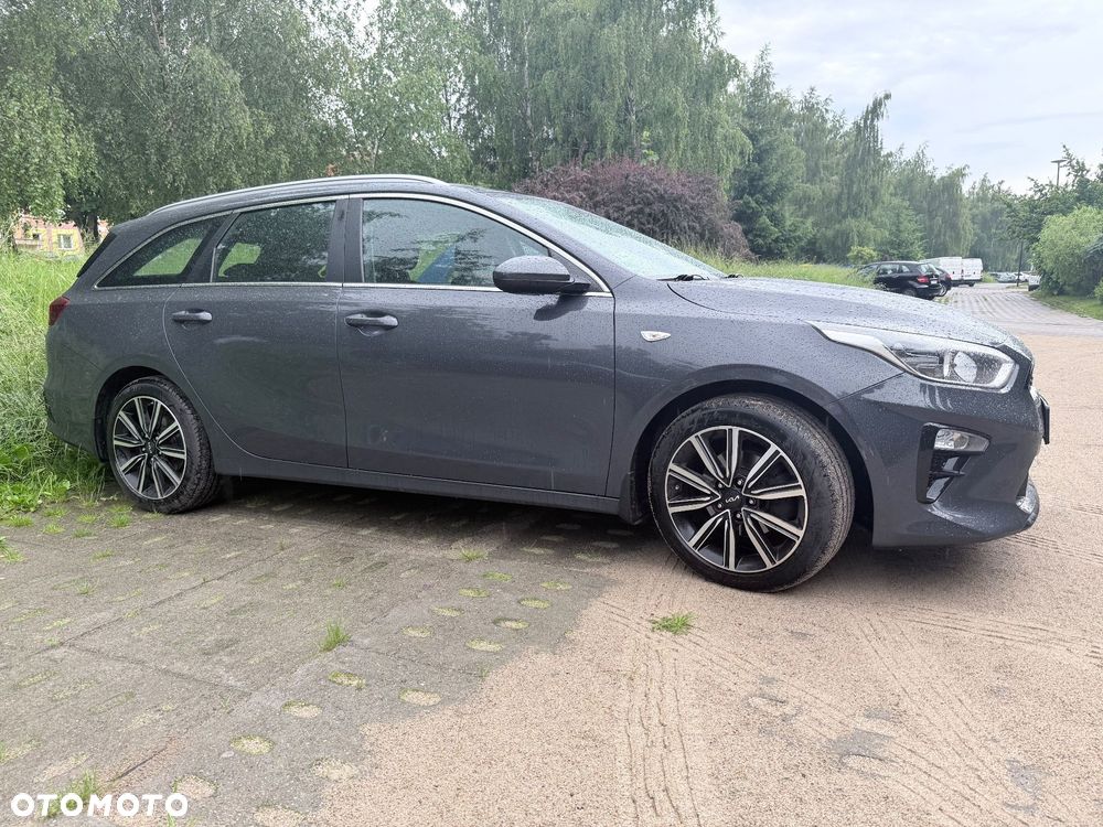 Kia Ceed 1.6 CRDi mHEV L - 2
