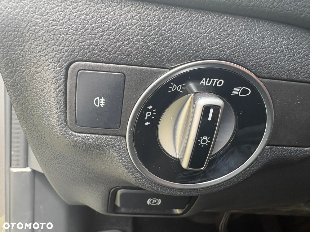 Mercedes-Benz GLA - 20