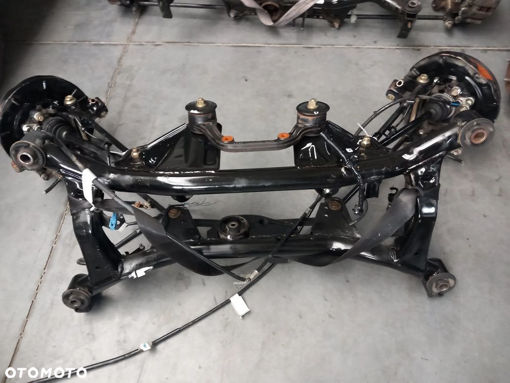 Tylna belka sanki os nissan x-trail  t30  stabilizator stan super bez grama rdzy oryginał czesci Radom - 1