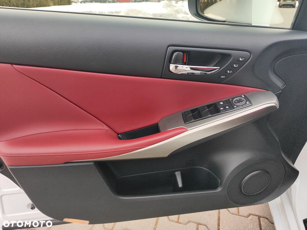 Lexus IS 250 F Sport - 8