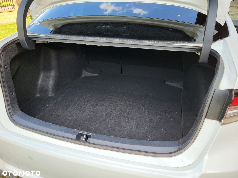 Toyota Corolla 1.5 Comfort - 17