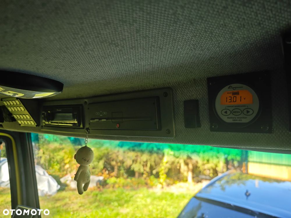 Mercedes-Benz Vario 818D - 23