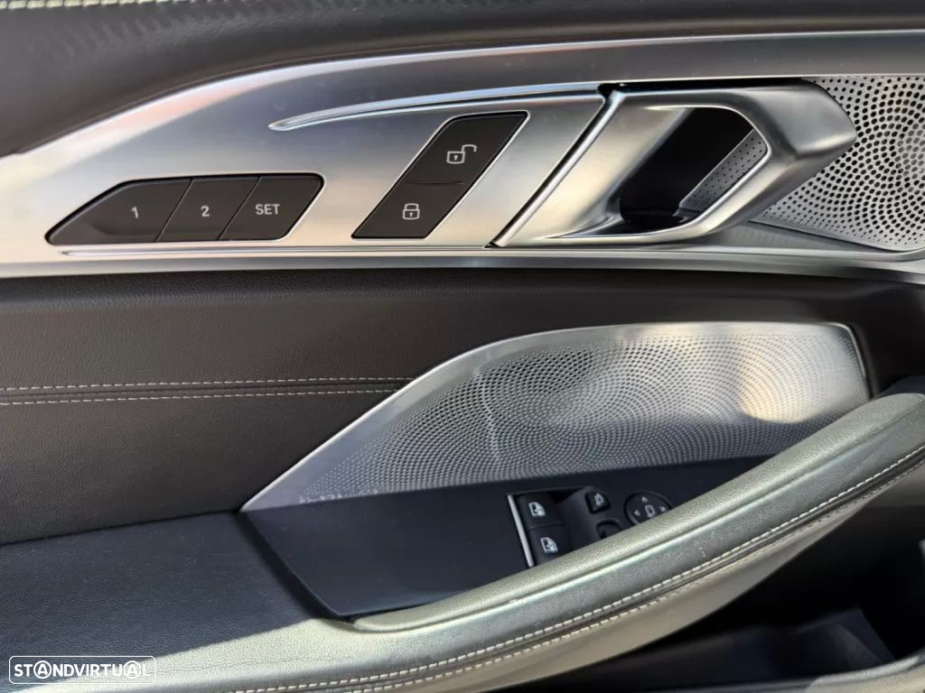 BMW 840 d xDrive Pack M - 13