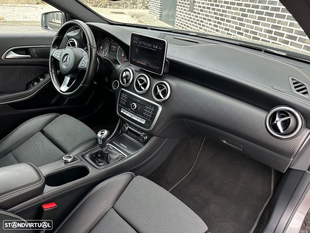Mercedes-Benz A 180 CDi BE AMG Sport - 12