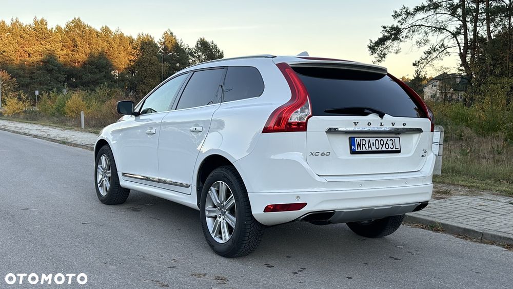 Volvo XC 60 T6 AWD Geartronic Summum - 9