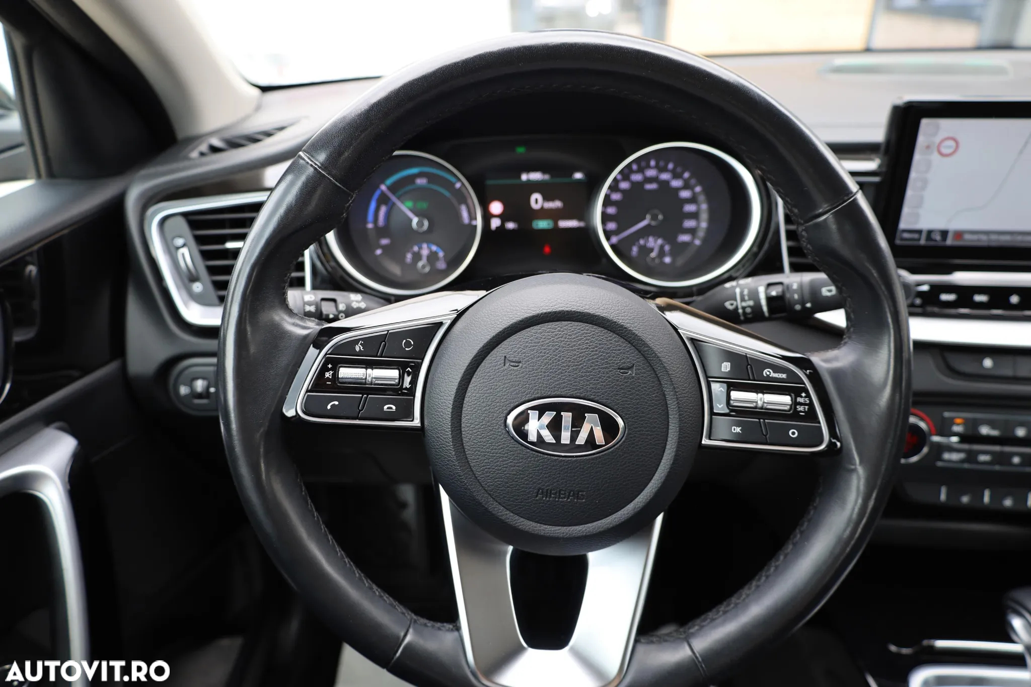 Kia XCeed 1.6 GDI 6DCT PHEV Vision - 18