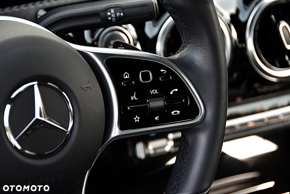 Mercedes-Benz Klasa A 200 7G-DCT - 30