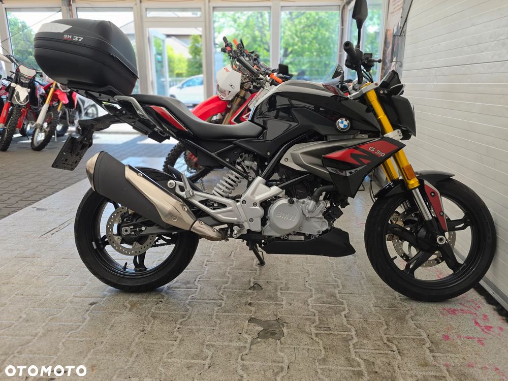 BMW G - 22