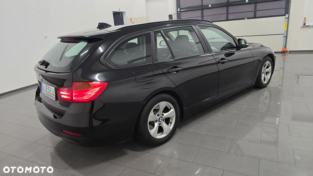 BMW Seria 3 320d Efficient Dynamics Luxury Line - 3
