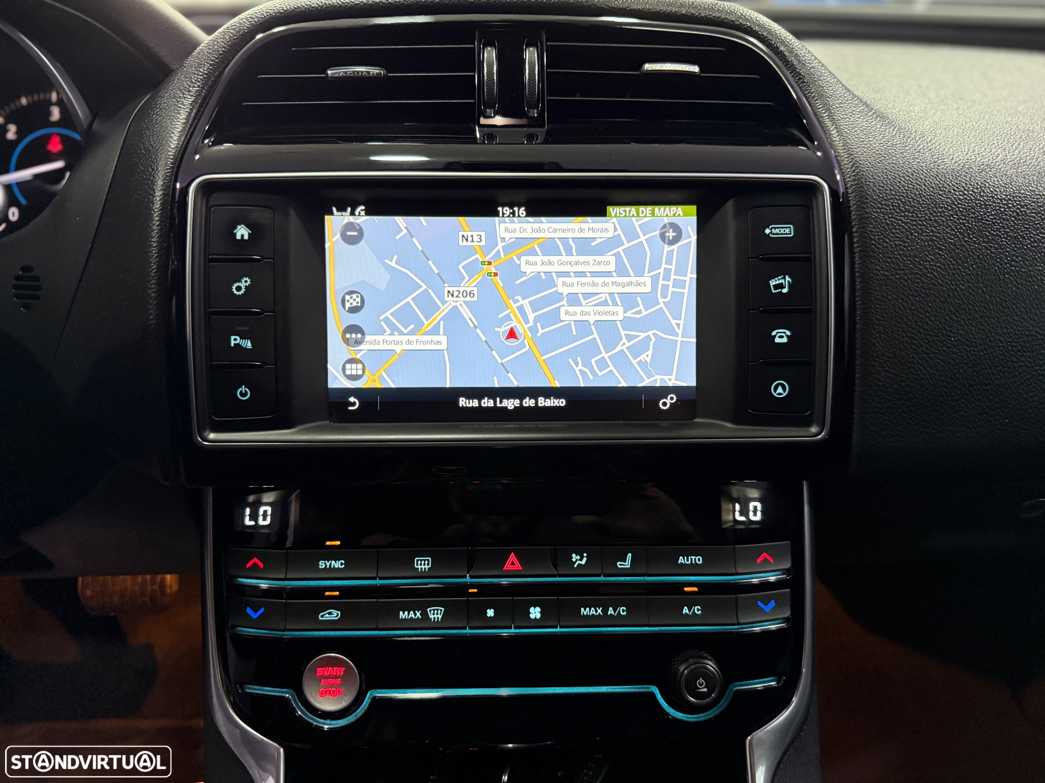 Jaguar XE 2.0 D R-Sport Aut. - 25