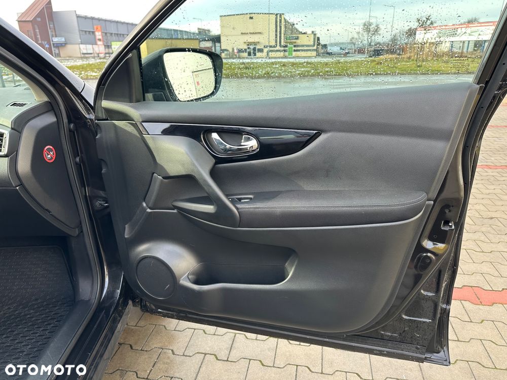 Nissan Qashqai - 25