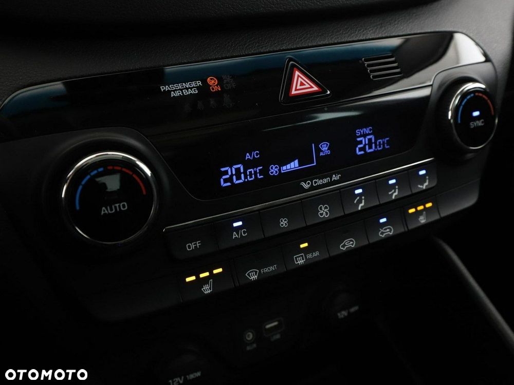 Hyundai Tucson 1.7 CRDI BlueDrive Style 2WD - 27