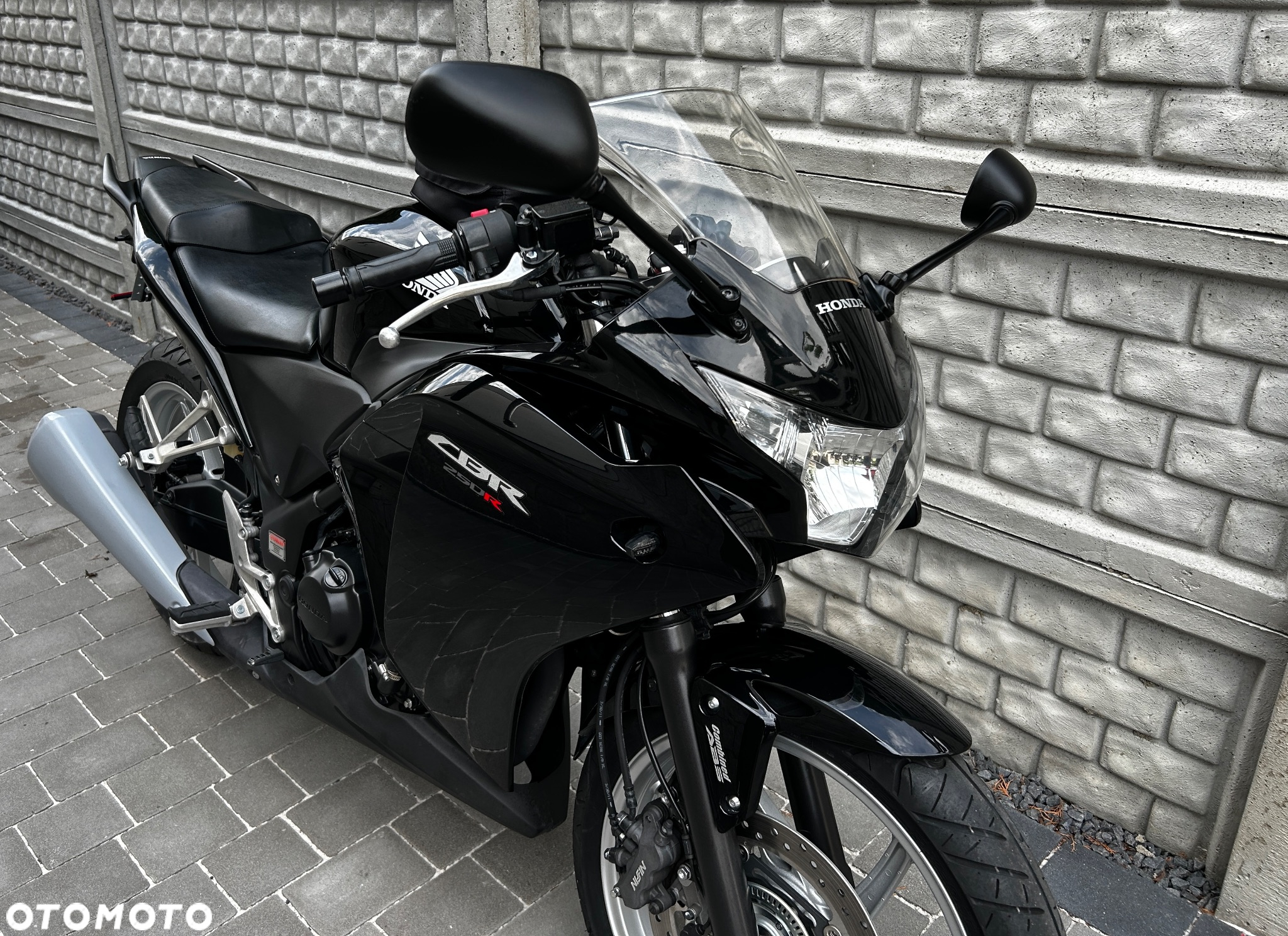 Honda CBR - 9