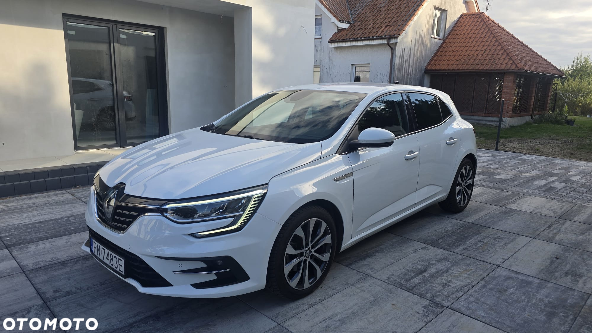 Renault Megane 1.3 TCe Intens EDC - 3