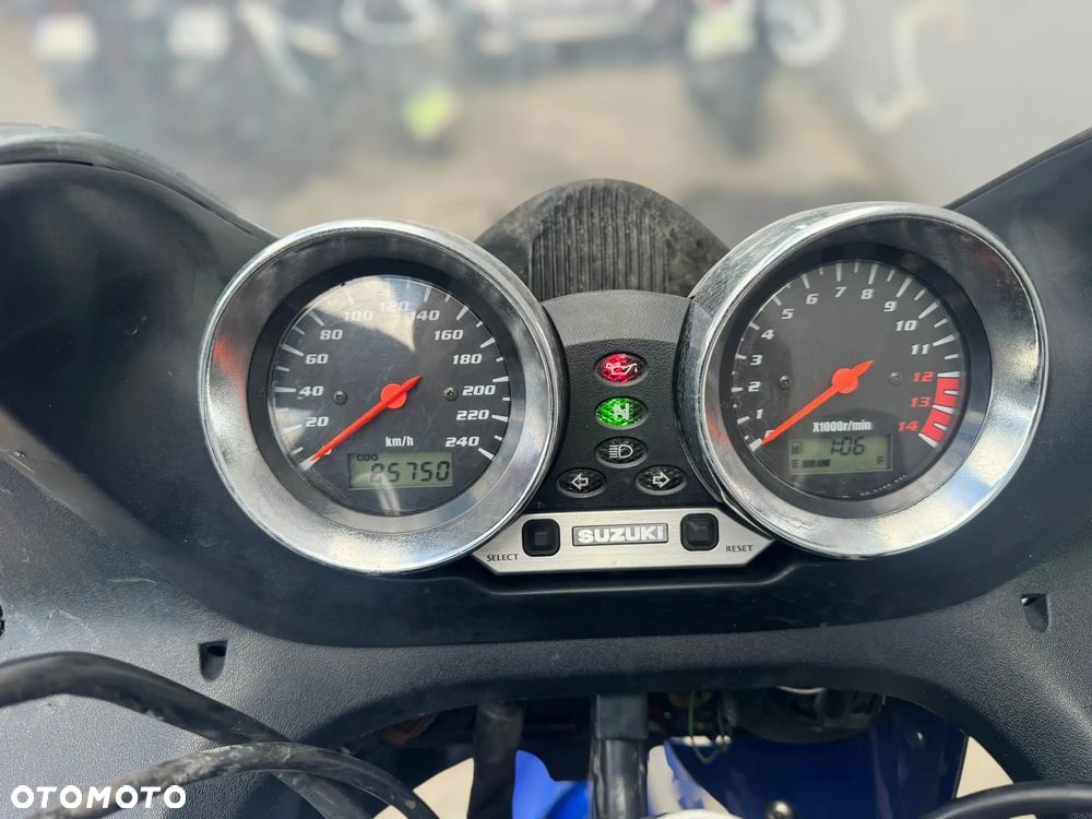 Suzuki Bandit - 25