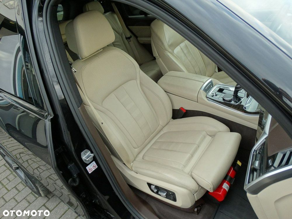 BMW X5 xDrive30d sport - 13