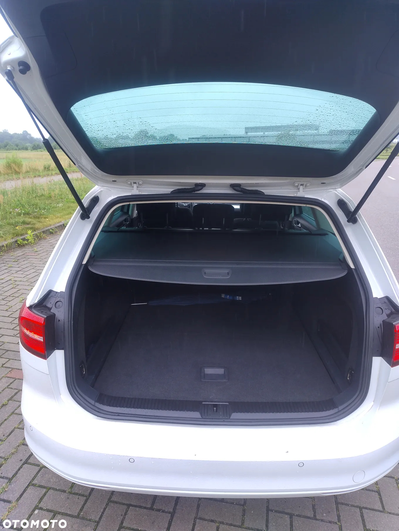 Volkswagen Passat 2.0 TDI BMT Comfortline - 11