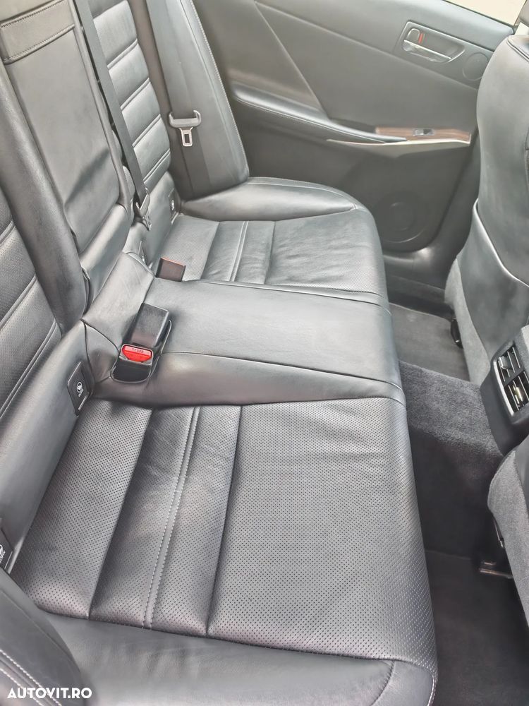 Lexus Seria IS 300h Aut. Executive - 7