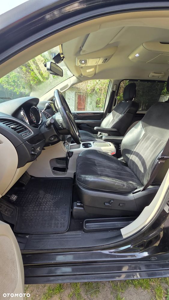 Lancia Voyager 2.8CRD Platinum - 20