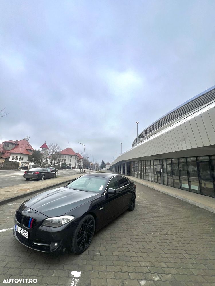 BMW Seria 5 525d Aut. - 8
