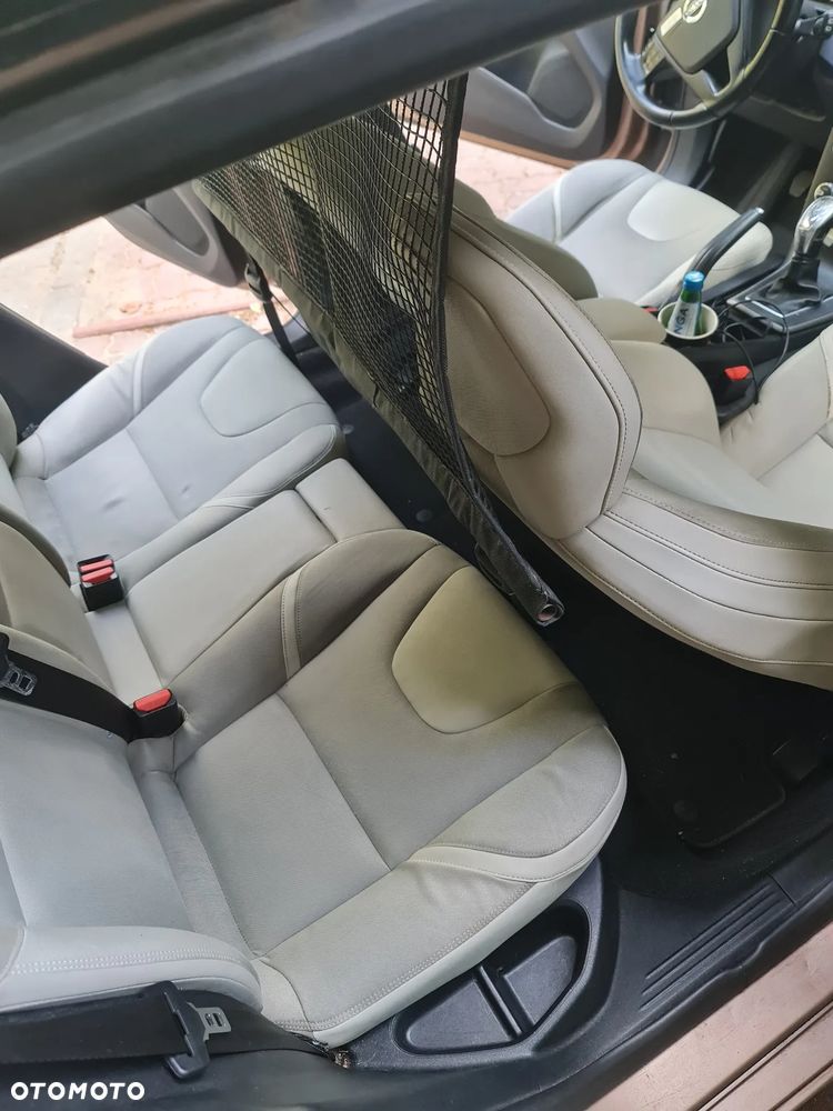 Volvo V40 T3 Kinetic - 8