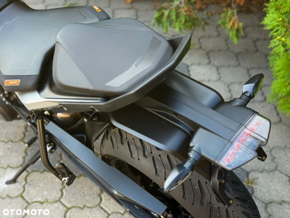 KTM Duke - 37