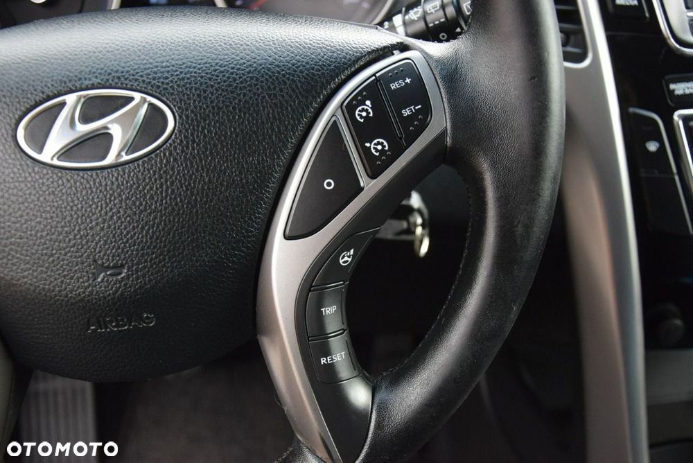 Hyundai i30 1.4 Classic + - 31