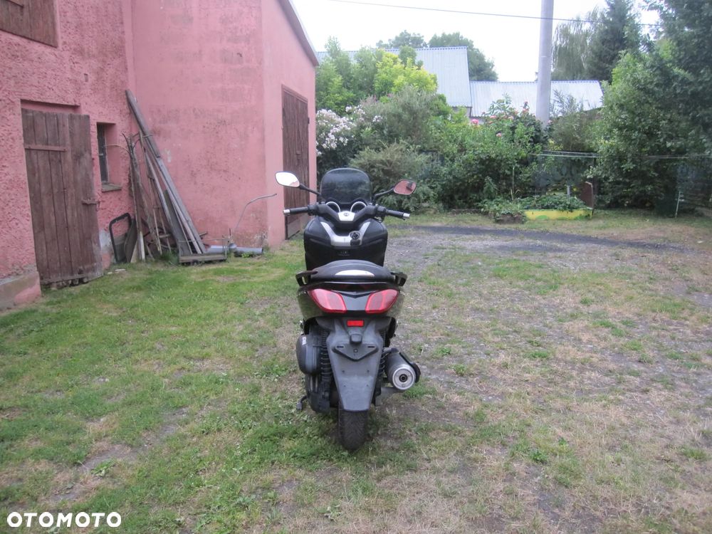 Yamaha X-max - 10