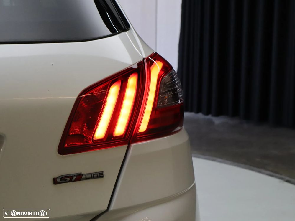 Peugeot 308 1.2 PureTech GT Line EAT8 - 12