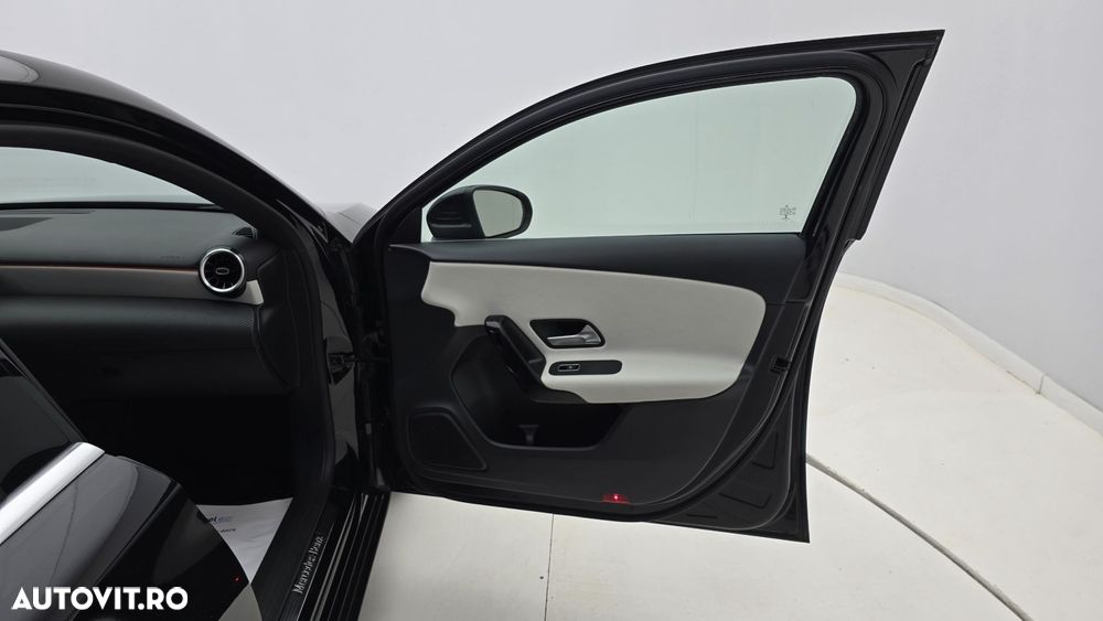 Mercedes-Benz A 200 - 18