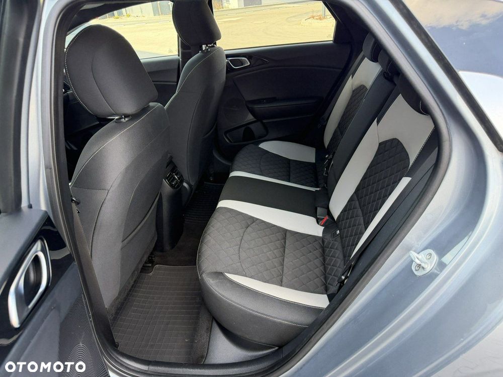 Kia ProCeed 1.6 CRDi DCT7 SCR GT LINE - 33
