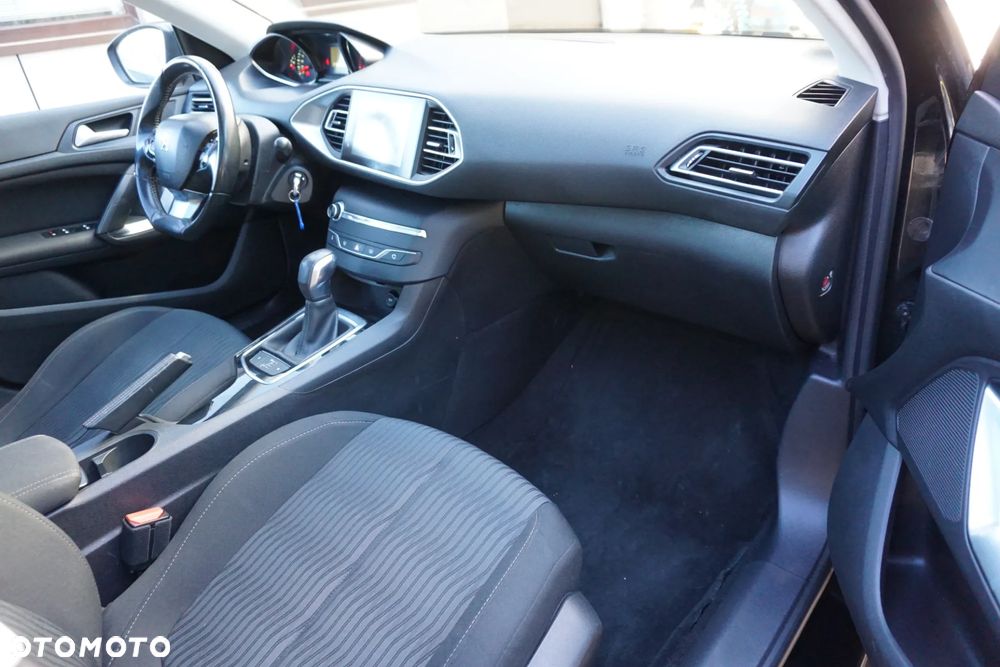 Peugeot 308 BlueHDi 120 EAT6 Stop & Start Allure - 17