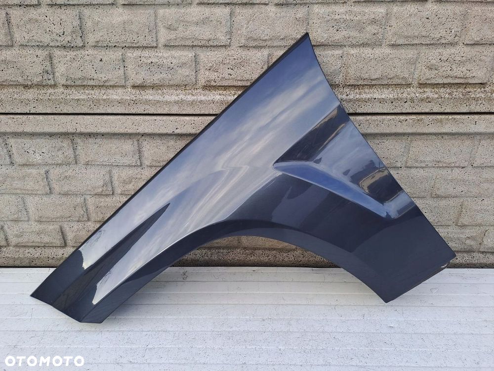 MERCEDES GLK W204 2008-2017 BŁOTNIK LEWY PRZEDNI - 1