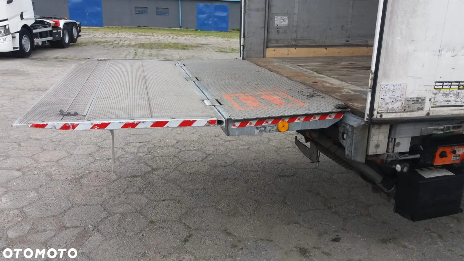 Fruehauf Firanka/ mocna podłoga/ winda / oś podnoszona - 27
