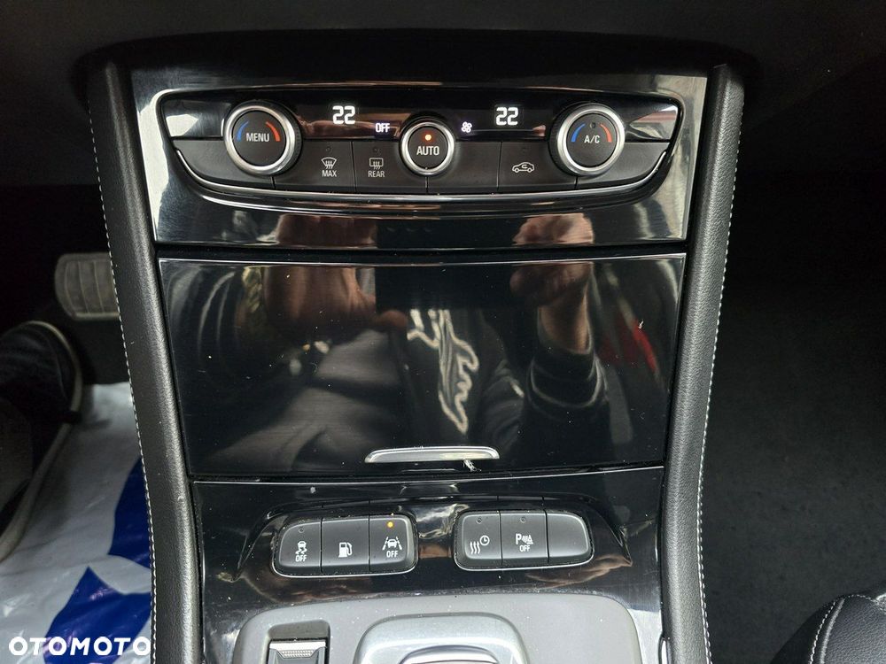 Opel Grandland X 1.6 T PHEV Edition Business - 32