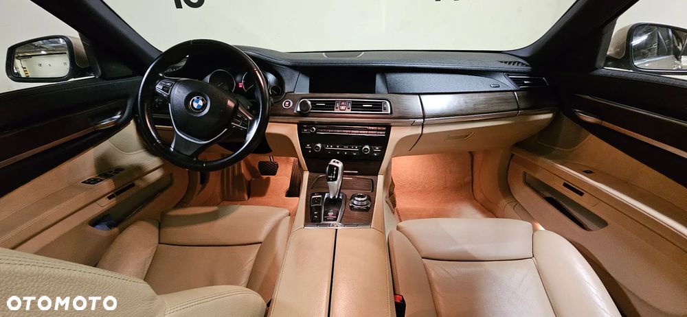 BMW Seria 7 740d xDrive - 3