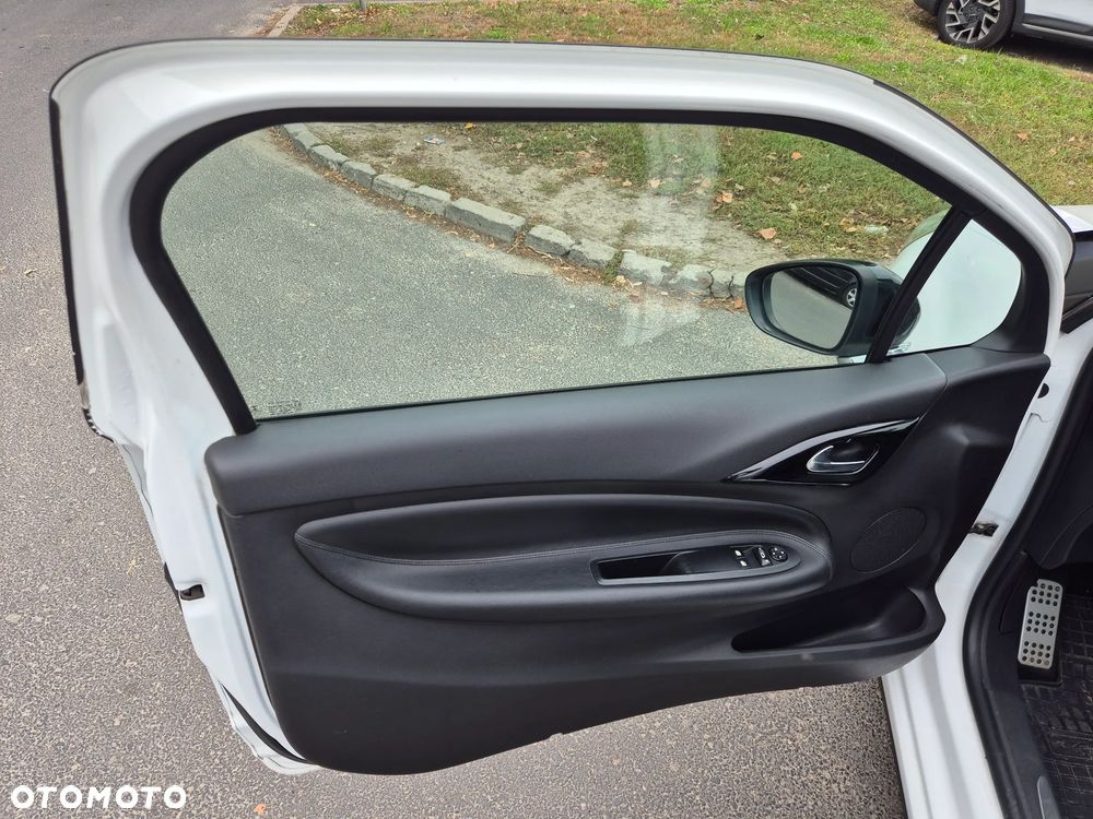 Citroën DS3 PureTech 110 Start & Stop SoChic - 20