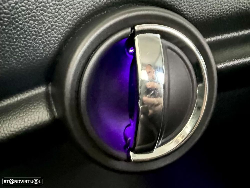 MINI 3 Portas One D - 54