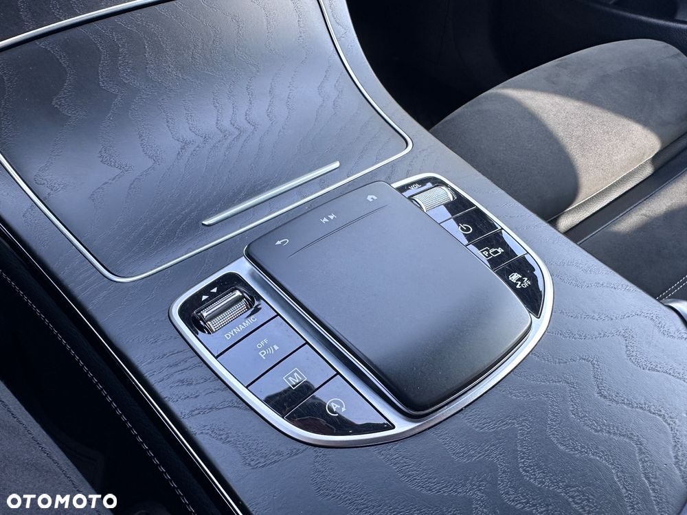 Mercedes-Benz GLC 200 d 4Matic 9G-TRONIC AMG Line Plus - 15