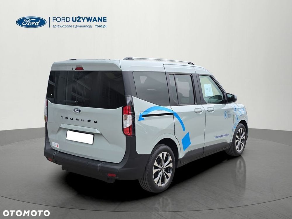 Ford Tourneo Courier - 9