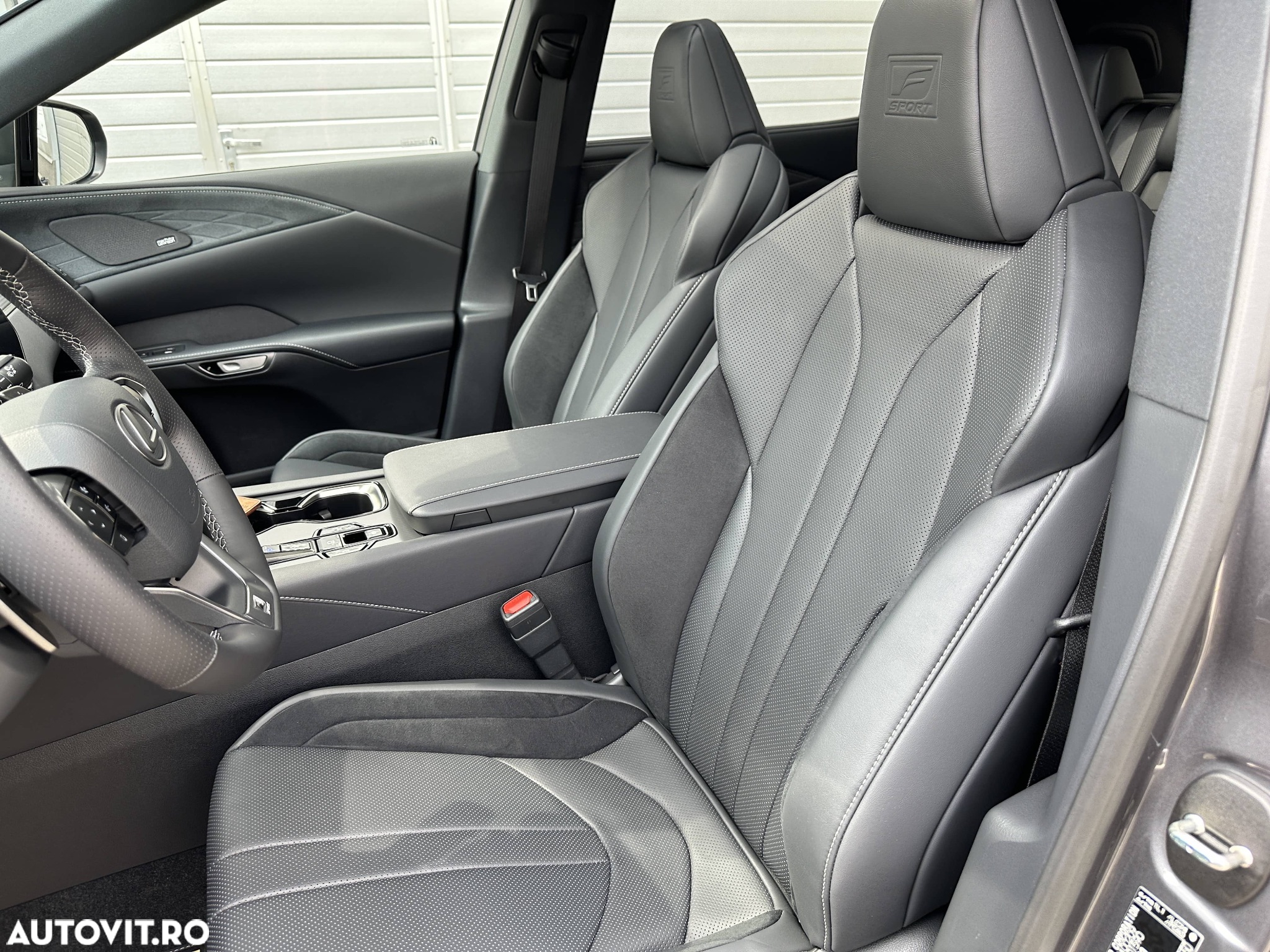 Lexus Seria RX - 21