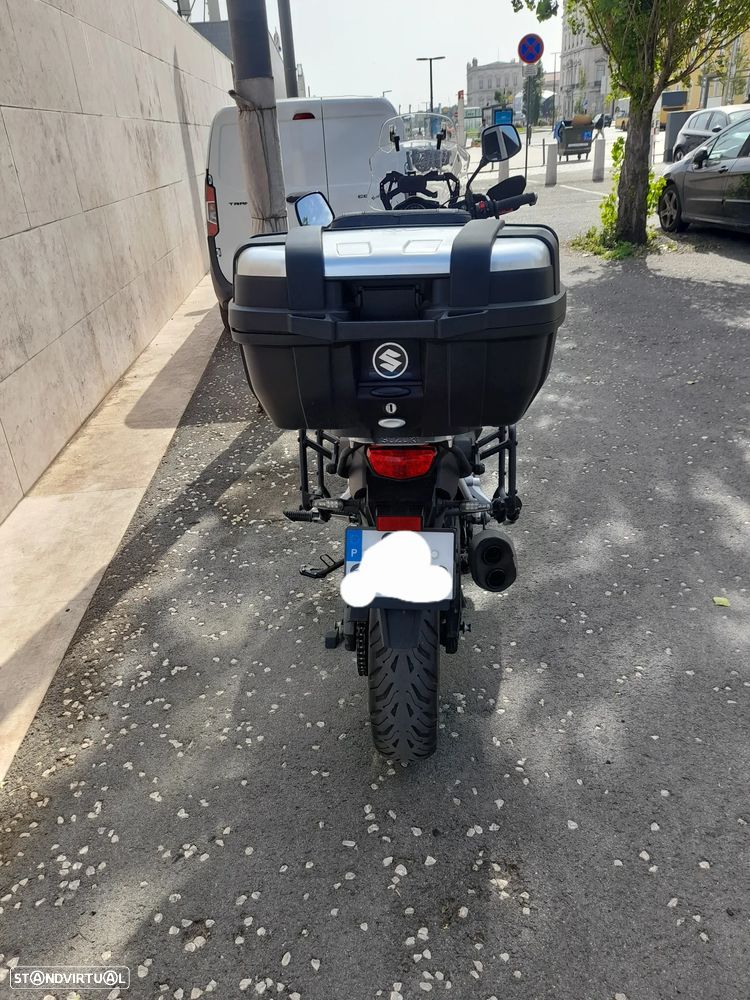 Suzuki DL Vstrom - 4