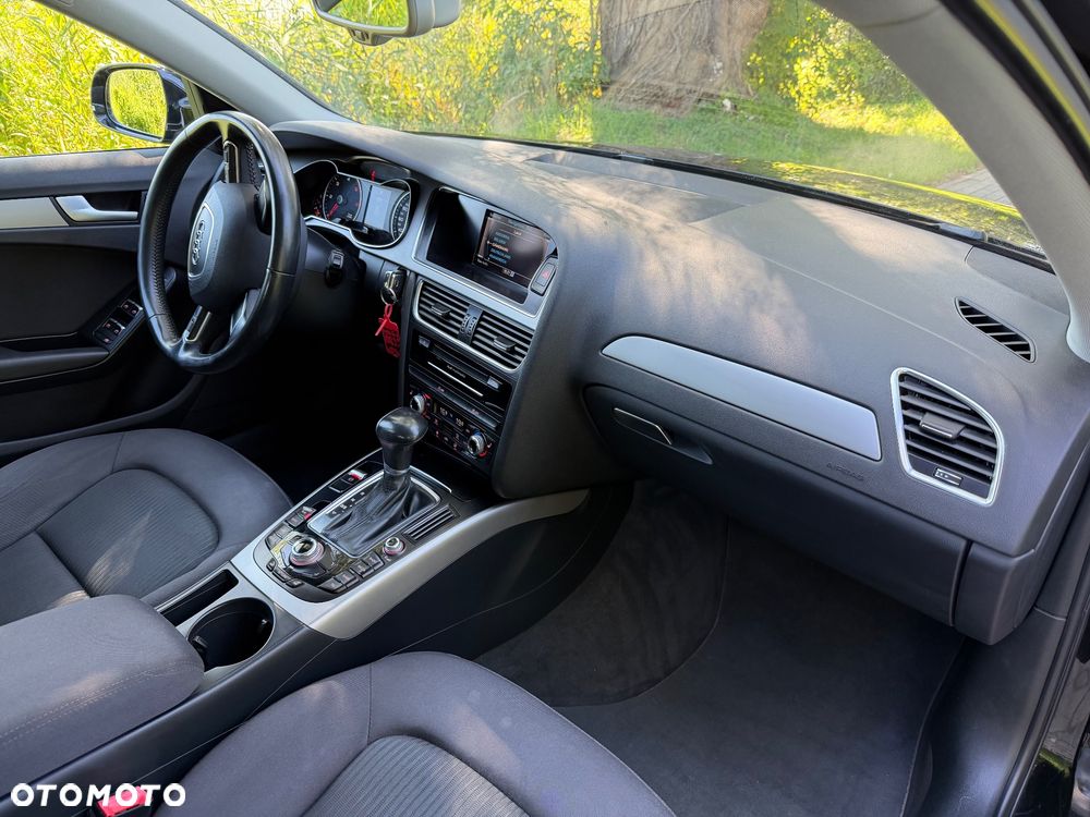 Audi A4 Avant 2.0 TDI DPF clean diesel multitronic S line Sportpaket - 12