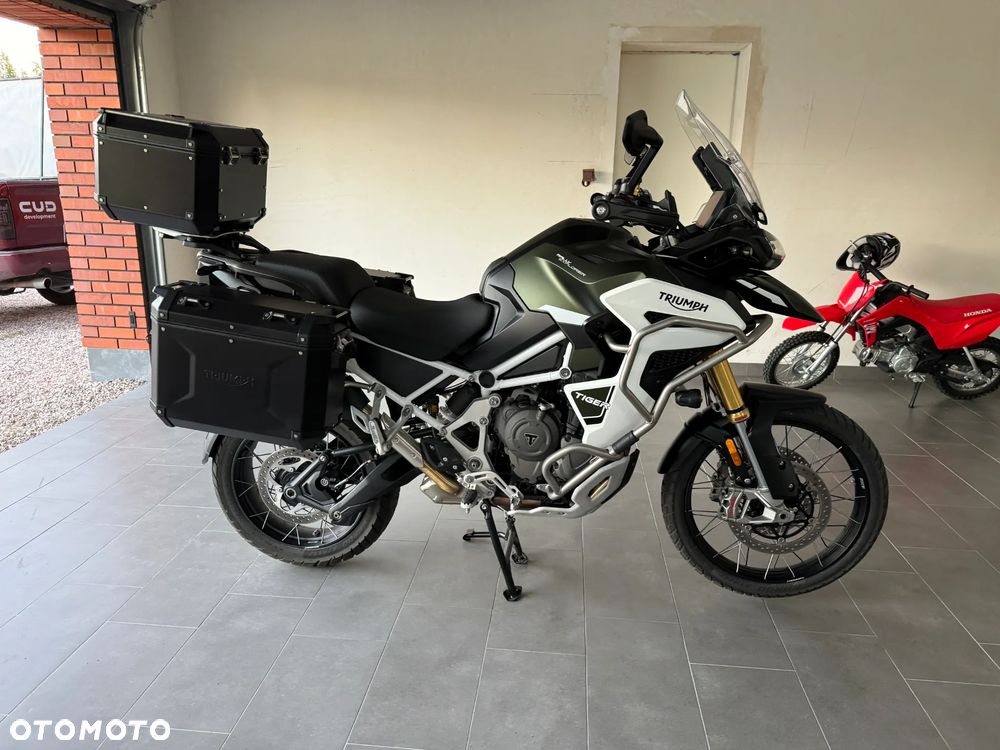 Triumph Tiger - 4