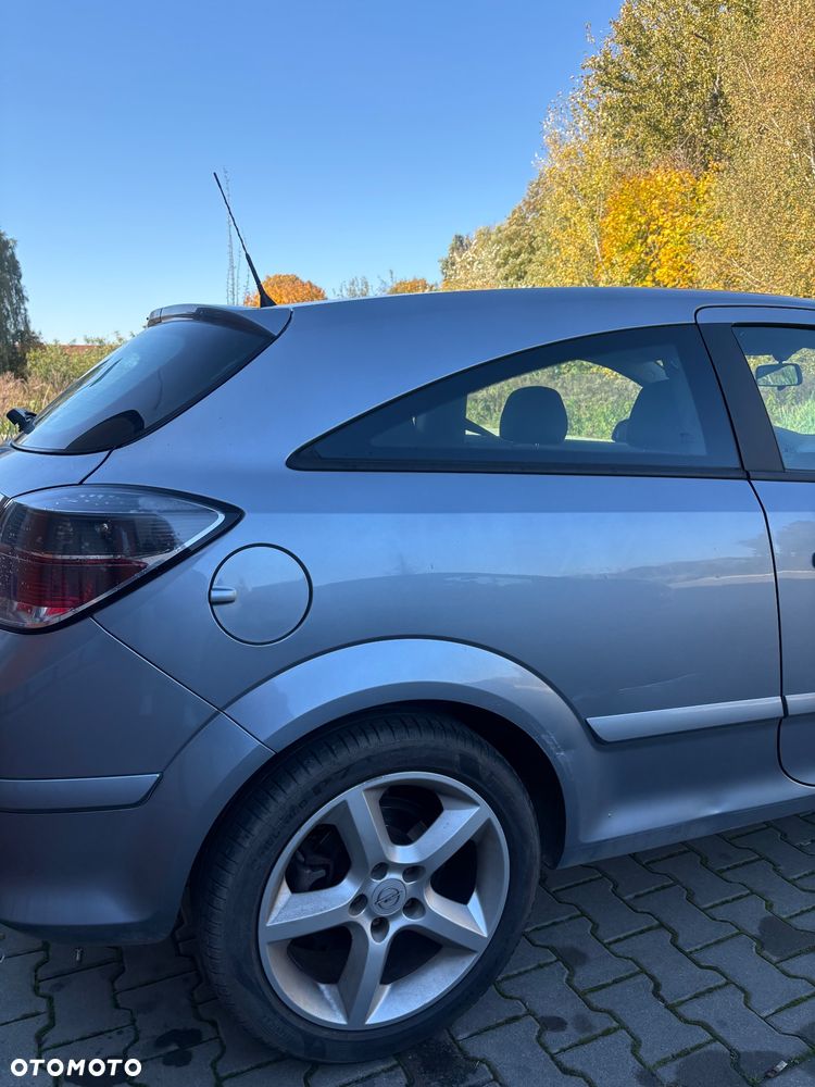 Opel Astra 1.8 Sport - 4